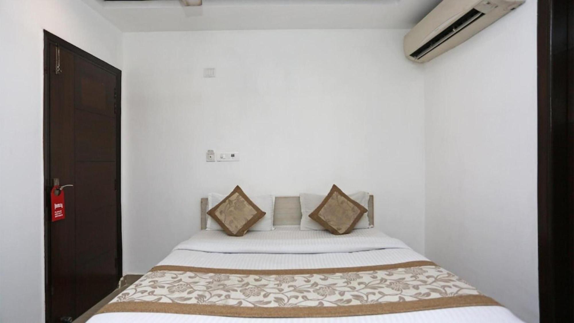 Deluxe Rooms In Jangpura New Delhi Exterior photo